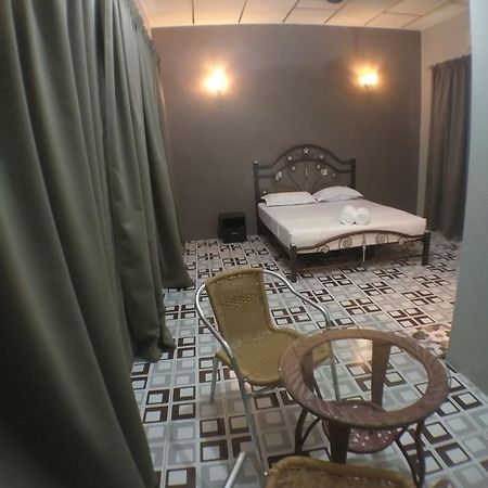 Hana Guesthouse Kuala Tahan Eksteriør bilde